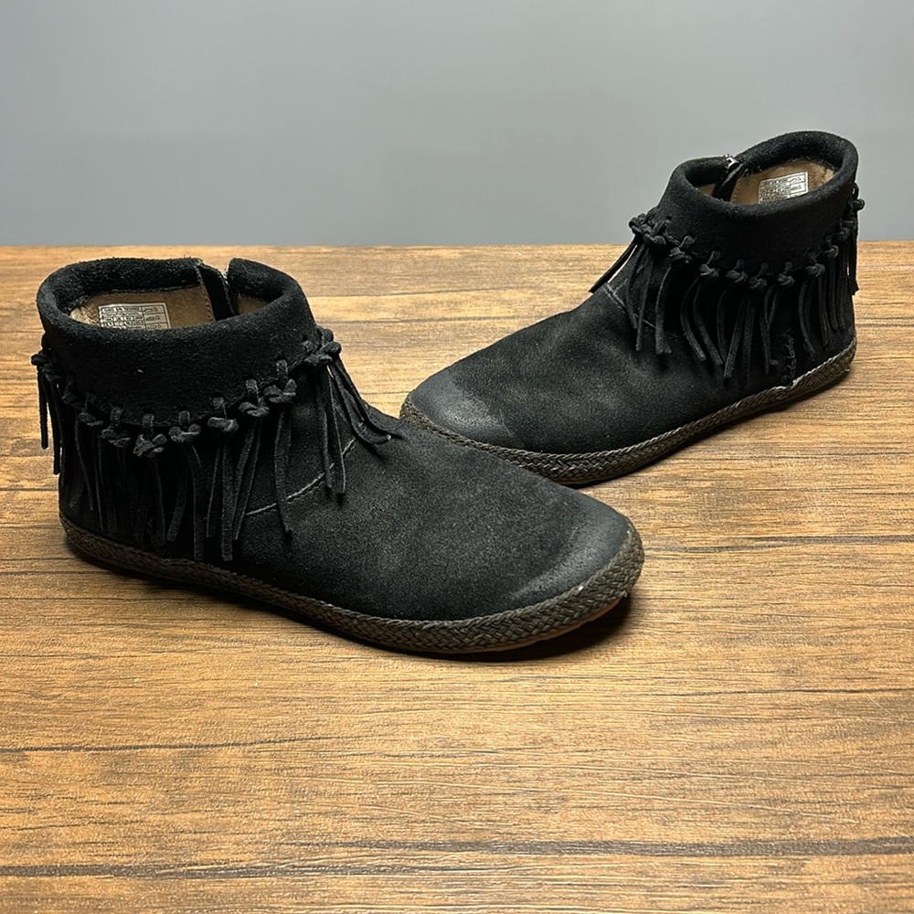 UGG boots, size 8.5